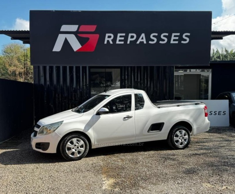 MONTANA 1.4 MPFI LS CS 8V FLEX 2P MANUAL - 2014 - PORTãO