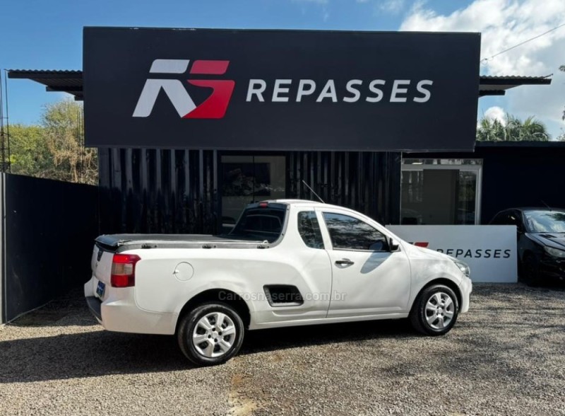 MONTANA 1.4 MPFI LS CS 8V FLEX 2P MANUAL - 2014 - PORTãO