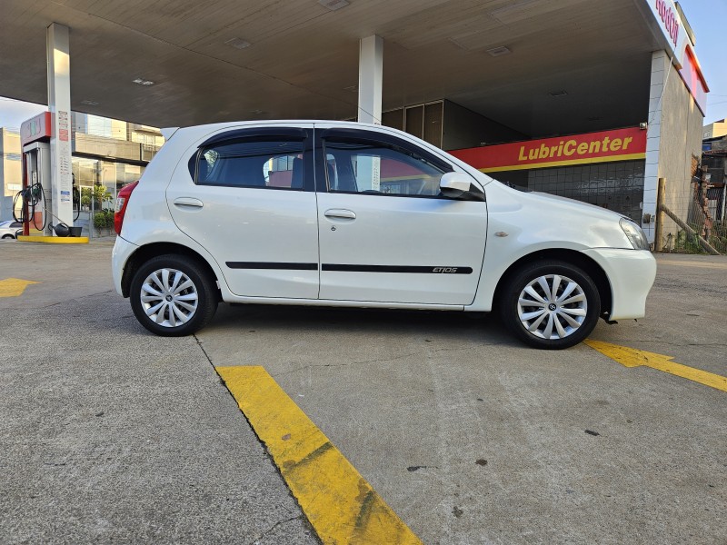 ETIOS 1.3 X 16V FLEX 4P MANUAL - 2016 - CAXIAS DO SUL