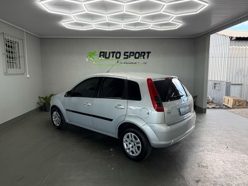 FIESTA 1.6 MPI 8V GASOLINA 4P MANUAL - 2011 - CAXIAS DO SUL
