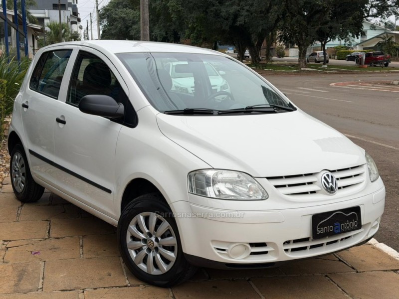 FOX 1.6 MSI TRENDLINE 8V FLEX 4P MANUAL - 2005 - LAGOA VERMELHA