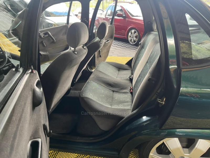 CORSA 1.0 MPFI MILENIUM II SEDAN 8V GASOLINA 4P MANUAL - 2001 - CAXIAS DO SUL