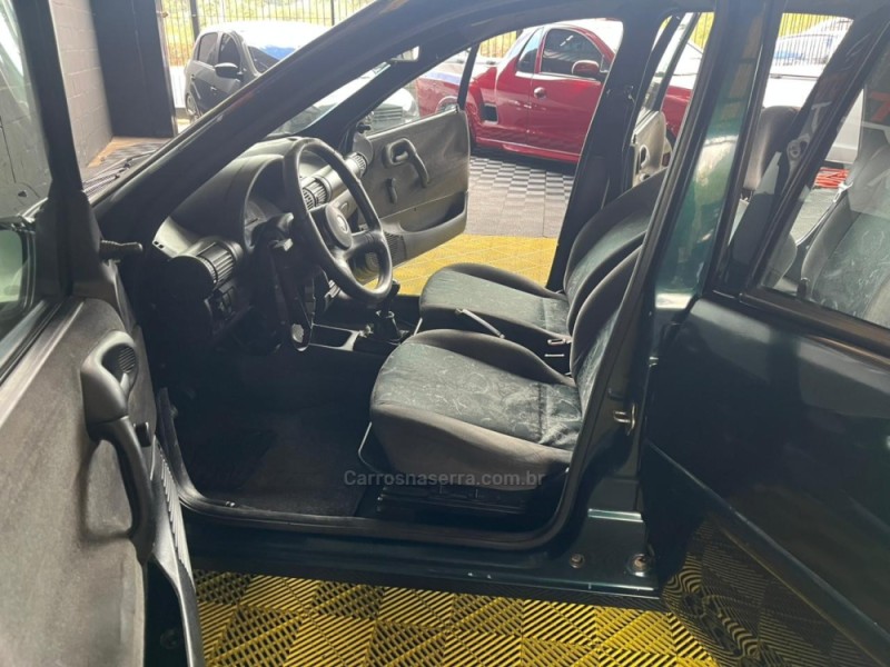 CORSA 1.0 MPFI MILENIUM II SEDAN 8V GASOLINA 4P MANUAL - 2001 - CAXIAS DO SUL