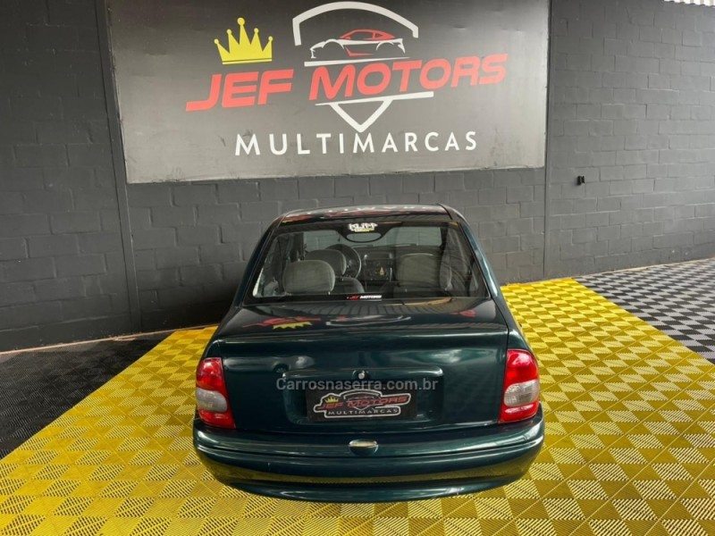 CORSA 1.0 MPFI MILENIUM II SEDAN 8V GASOLINA 4P MANUAL - 2001 - CAXIAS DO SUL