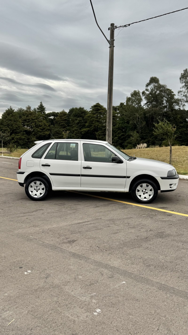 GOL 1.6 MI POWER 8V GASOLINA 4P MANUAL G.III - 2003 - CARLOS BARBOSA