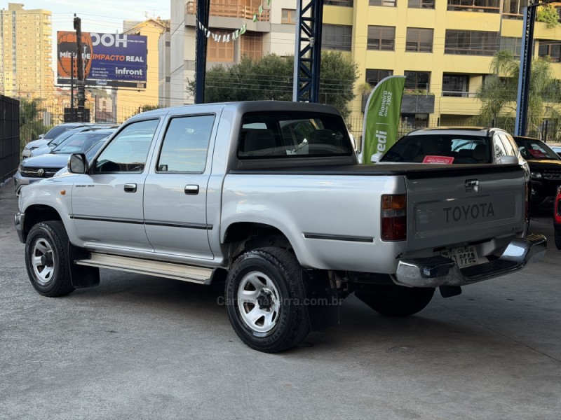 HILUX 3.0 SRV 4X2 CD 8V DIESEL 4P MANUAL - 2003 - CAXIAS DO SUL