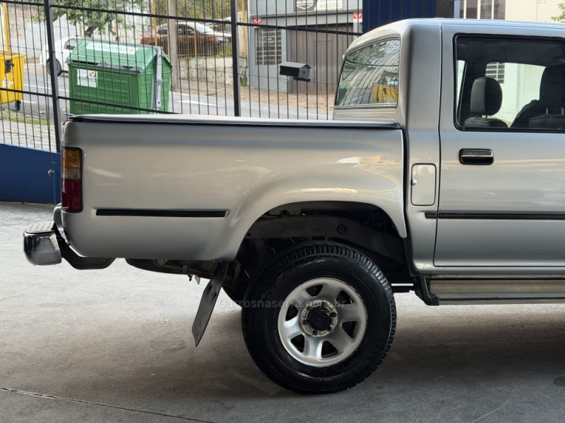HILUX 3.0 SRV 4X2 CD 8V DIESEL 4P MANUAL - 2003 - CAXIAS DO SUL