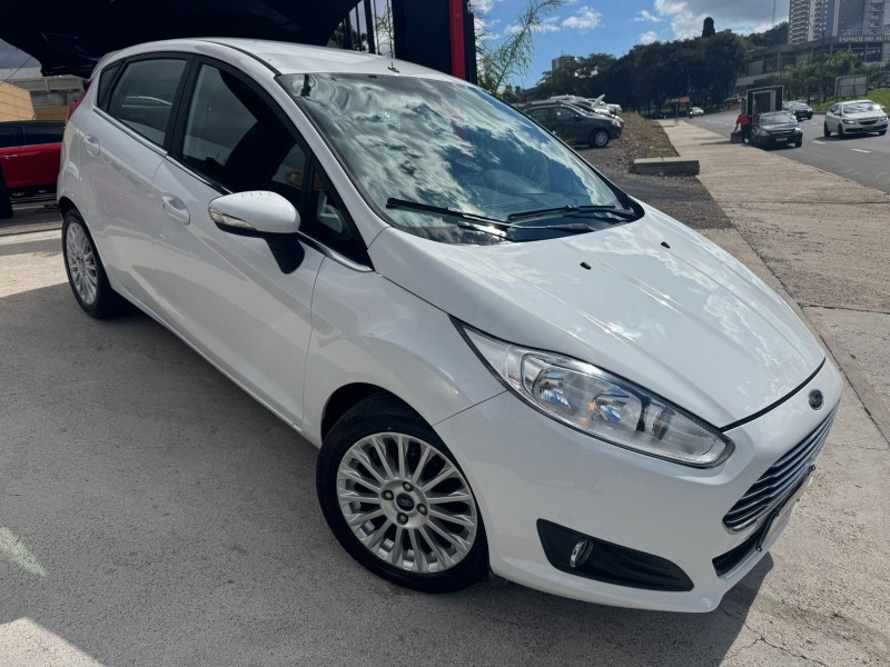 fiesta 1.6 titanium plus hatch 16v flex 4p automatico 2016 caxias do sul