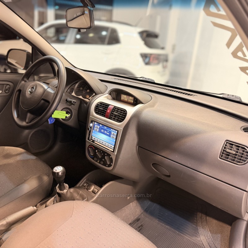 CORSA 1.4 MPFI PREMIUM 8V FLEX 4P MANUAL - 2010 - NOVO HAMBURGO