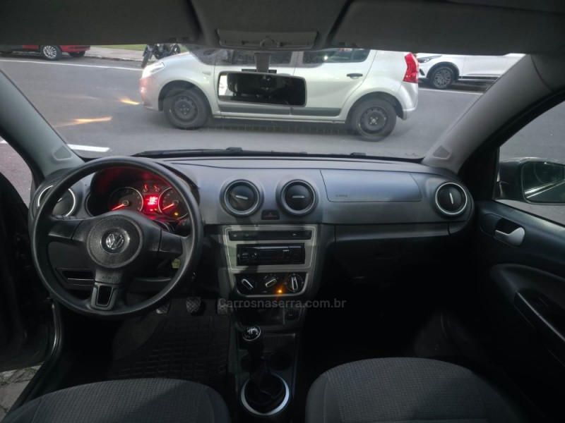 VOYAGE 1.6 MI TRENDLINE 8V FLEX 4P MANUAL - 2015 - BENTO GONçALVES
