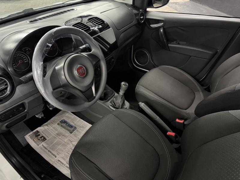 GRAND SIENA 1.4 MPI ATTRACTIVE 8V FLEX 4P MANUAL - 2014 - CAXIAS DO SUL
