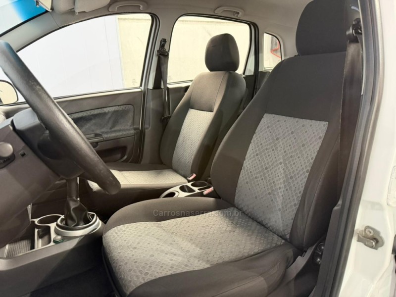 FIESTA 1.6 MPI 8V GASOLINA 4P MANUAL - 2013 - VACARIA