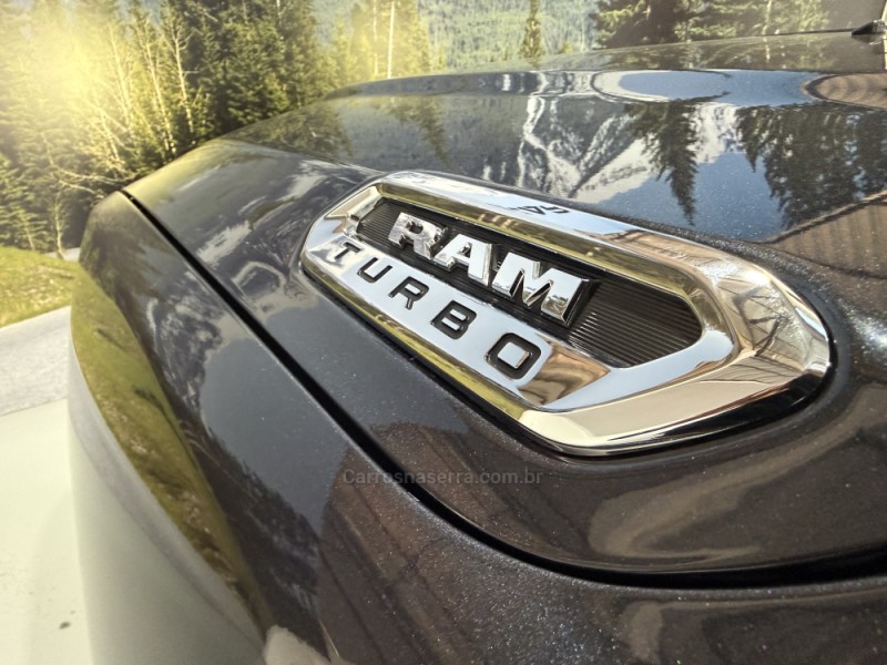 RAMPAGE 2.0 LARAMIE 4X4 TURBO DIESEL 4P AUTOMÁTICO - 2024 - GARIBALDI