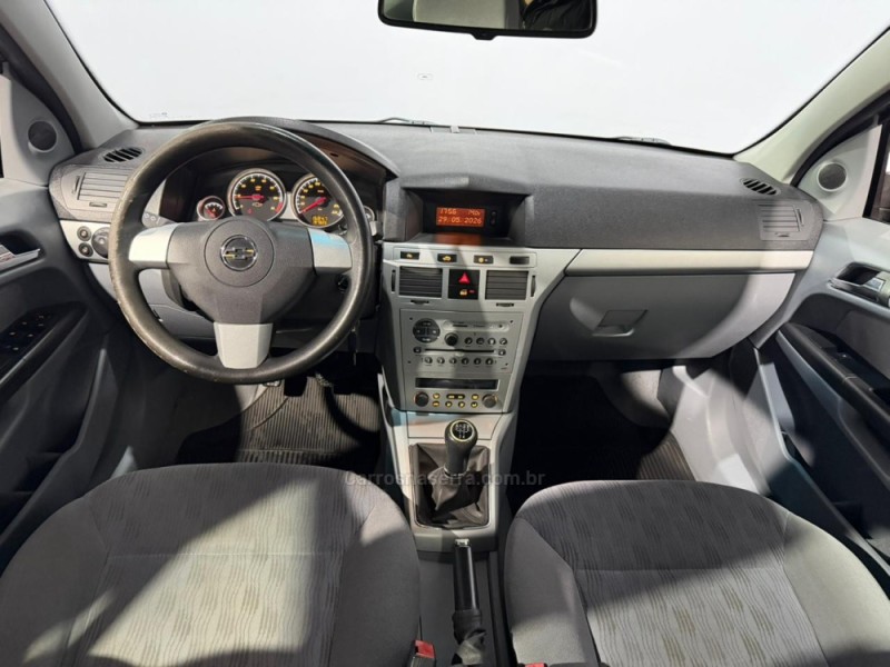 VECTRA 2.0 MPFI ELEGANCE 8V 140CV FLEX 4P MANUAL - 2006 - VACARIA
