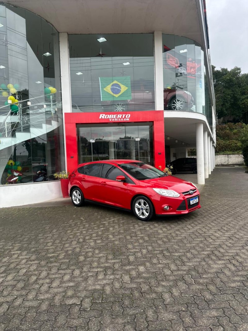 FOCUS 1.6 SE HATCH 16V FLEX 4P AUTOMÁTICO - 2015 - BENTO GONçALVES