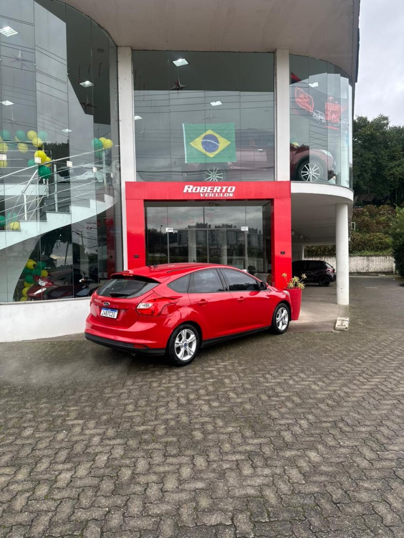 FOCUS 1.6 SE HATCH 16V FLEX 4P AUTOMÁTICO - 2015 - BENTO GONçALVES