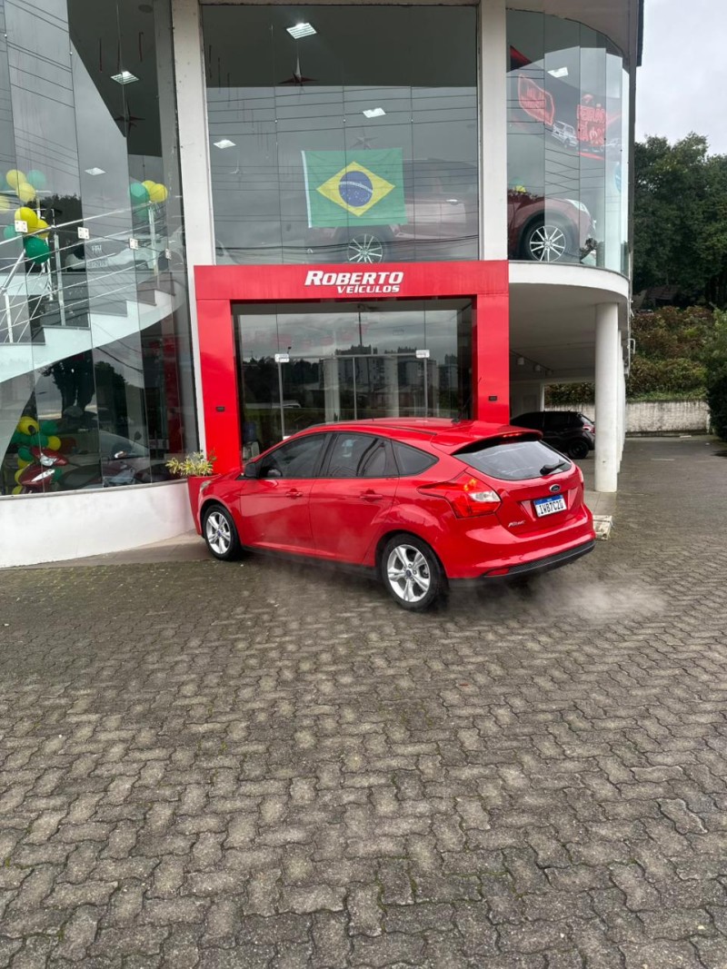 FOCUS 1.6 SE HATCH 16V FLEX 4P AUTOMÁTICO - 2015 - BENTO GONçALVES