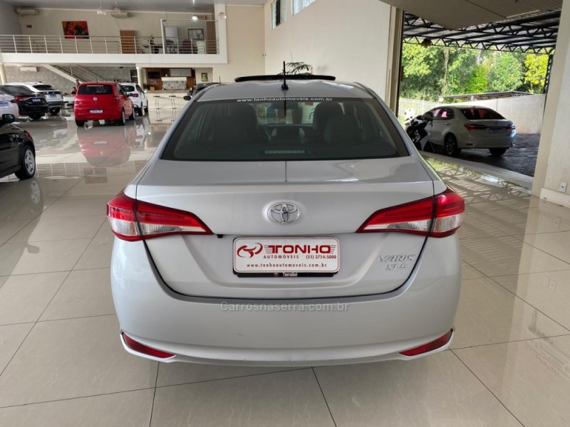 YARIS  - 2020 - LAJEADO