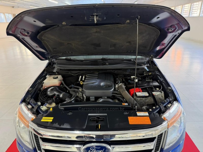 RANGER 3.2 LIMITED 4X4 CD 20V DIESEL 4P AUTOMÁTICO - 2015 - NOVA PRATA