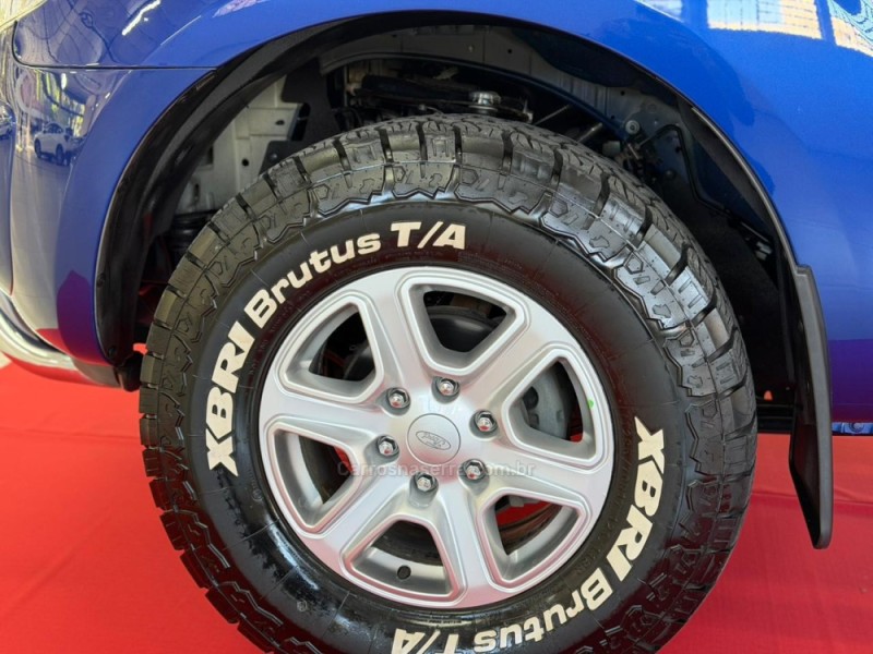 RANGER 3.2 LIMITED 4X4 CD 20V DIESEL 4P AUTOMÁTICO - 2015 - NOVA PRATA