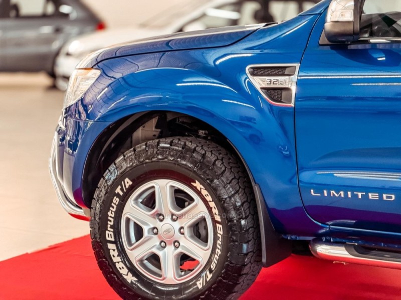 RANGER 3.2 LIMITED 4X4 CD 20V DIESEL 4P AUTOMÁTICO - 2015 - NOVA PRATA
