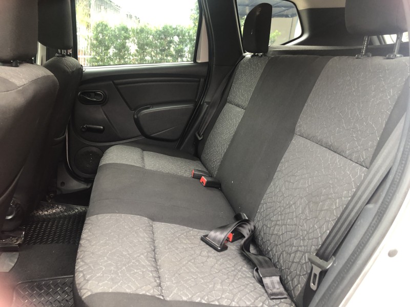 DUSTER 1.6 TECH ROAD 4X2 16V FLEX 4P MANUAL - 2013 - VALE REAL