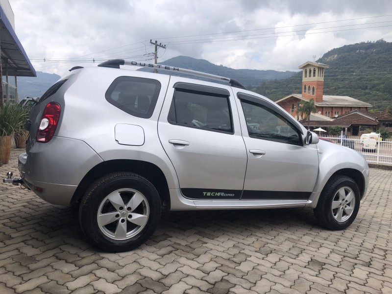 DUSTER 1.6 TECH ROAD 4X2 16V FLEX 4P MANUAL - 2013 - VALE REAL
