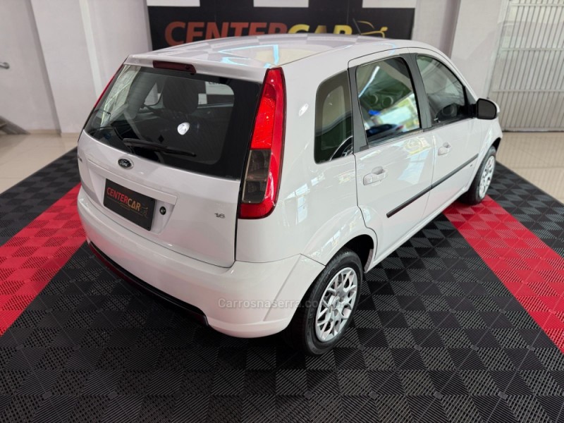 FIESTA 1.6 SE HATCH 16V FLEX 4P MANUAL - 2014 - NOVO HAMBURGO
