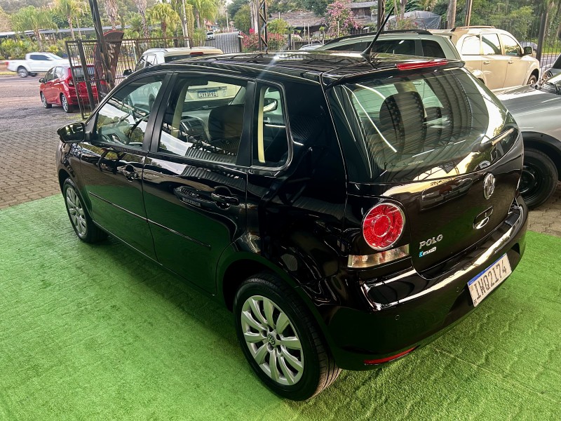 POLO 1.6 MI 8V FLEX 4P MANUAL - 2014 - SãO SEBASTIãO DO CAí