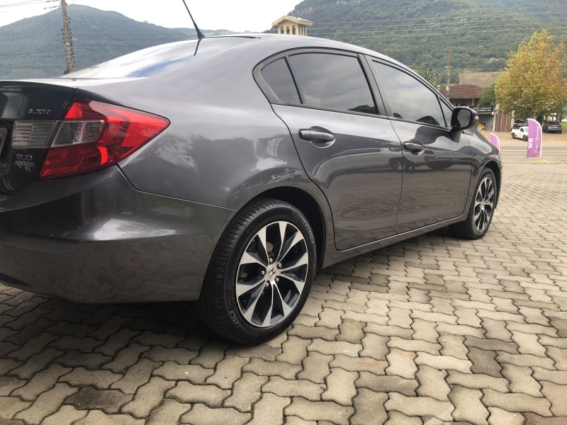 CIVIC 2.0 LXR 16V FLEX 4P AUTOMÁTICO - 2016 - VALE REAL
