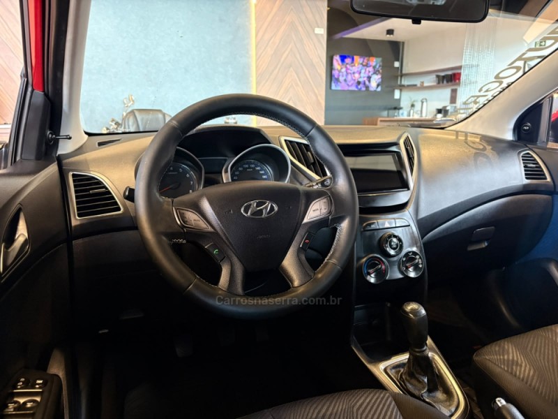 HB20 1.6 COMFORT STYLE 16V FLEX 4P MANUAL - 2013 - CAMPO BOM