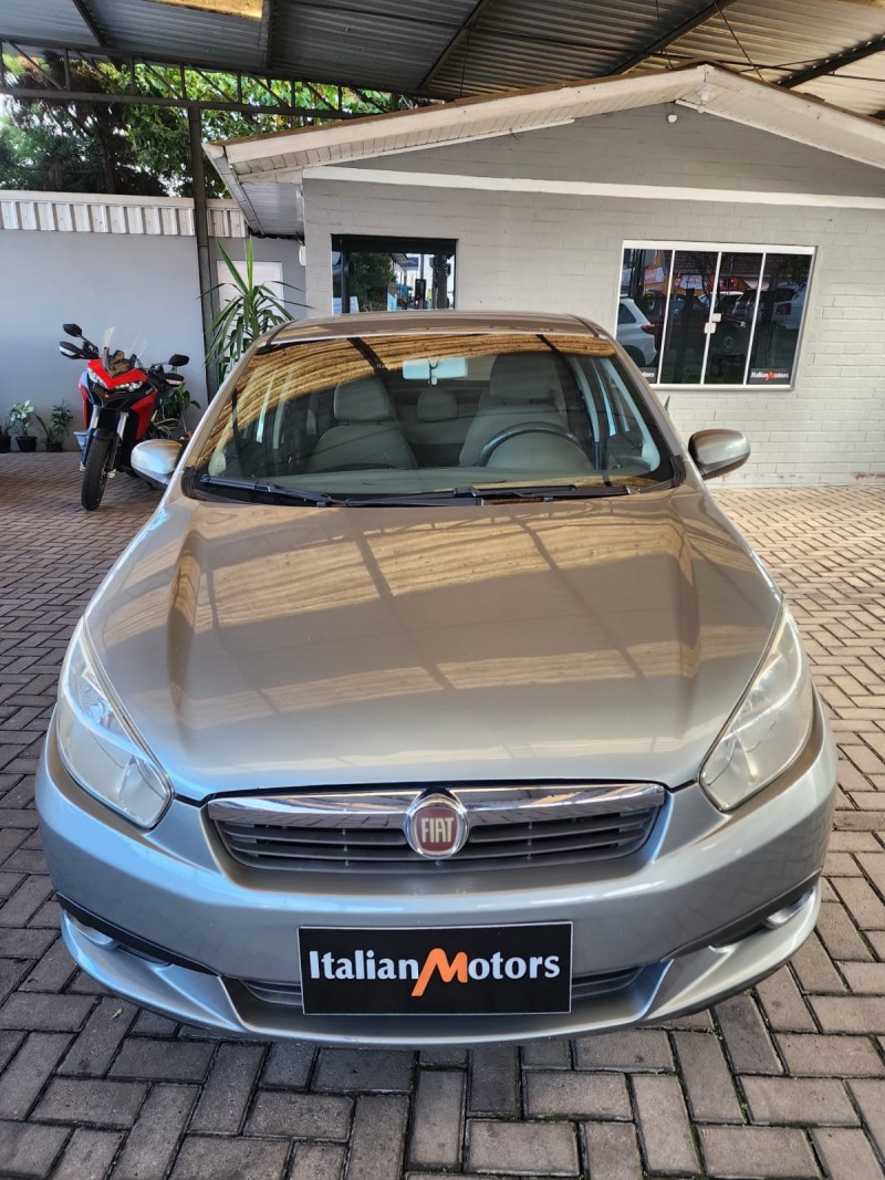 GRAND SIENA 1.6 MPI ESSENCE 16V FLEX 4P MANUAL - 2013 - CAXIAS DO SUL
