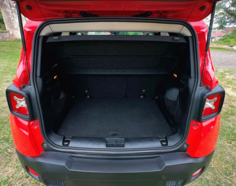RENEGADE 1.8 16V FLEX LONGITUDE 4P AUTOMÁTICO - 2016 - SãO SEBASTIãO DO CAí