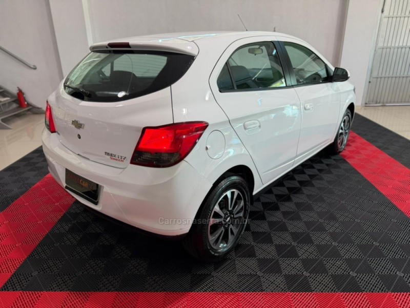 ONIX 1.4 MPFI LTZ 8V FLEX 4P AUTOMÁTICO - 2014 - NOVO HAMBURGO