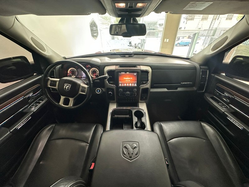 2500 LARAMIE 6.7 CD 4X4 TDI DIESEL 4P AUTOMÁTICA - 2017 - CAXIAS DO SUL