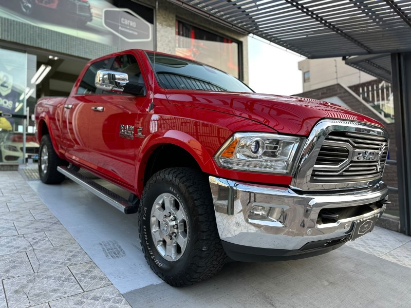 2500 LARAMIE 6.7 CD 4X4 TDI DIESEL 4P AUTOMÁTICA - 2017 - CAXIAS DO SUL