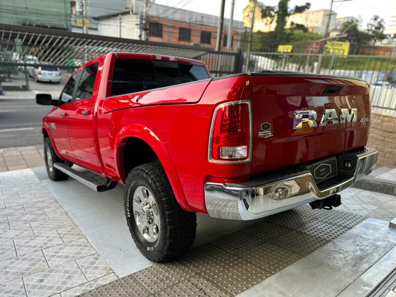 2500 LARAMIE 6.7 CD 4X4 TDI DIESEL 4P AUTOMÁTICA - 2017 - CAXIAS DO SUL