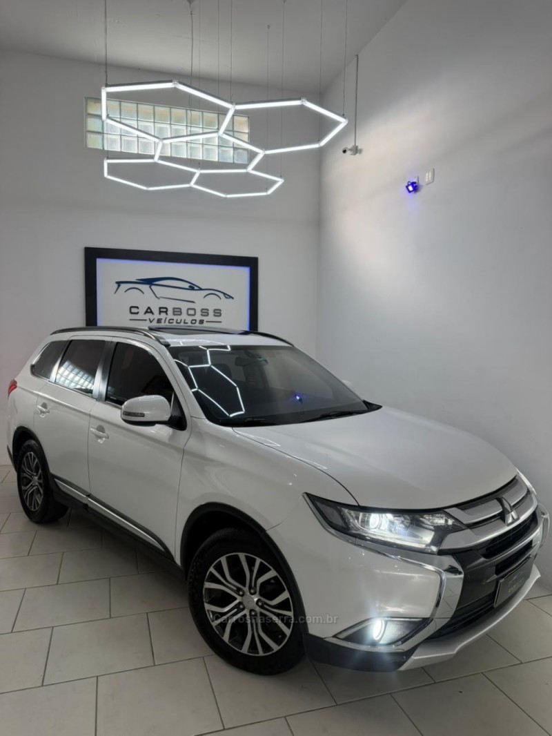 outlander 2.0 16v gasolina 4p automatico 2016 caxias do sul