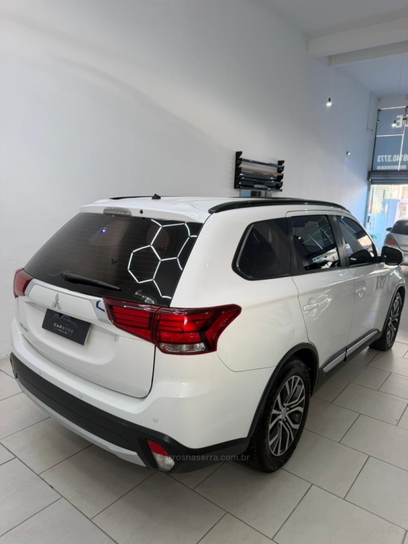 OUTLANDER 2.0 16V GASOLINA 4P AUTOMÁTICO - 2016 - CAXIAS DO SUL
