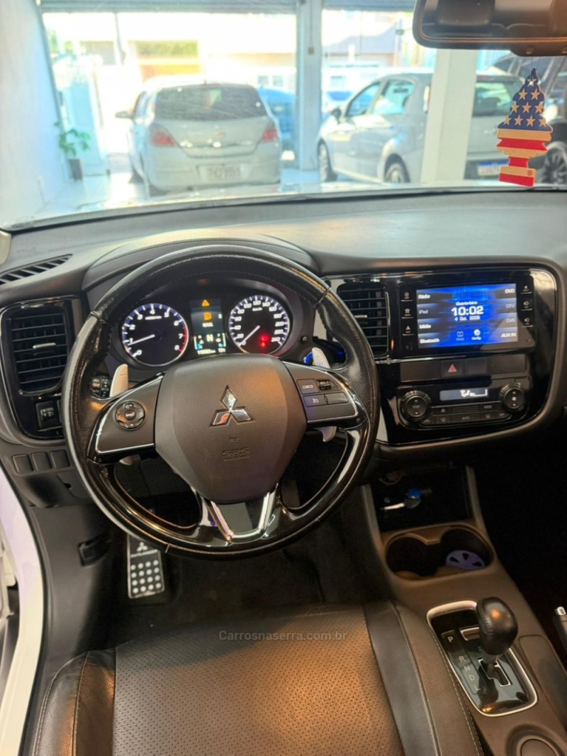 OUTLANDER 2.0 16V GASOLINA 4P AUTOMÁTICO - 2016 - CAXIAS DO SUL