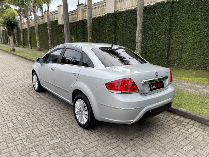 LINEA 1.8 ESSENCE 16V FLEX 4P MANUAL - 2015 - CAXIAS DO SUL