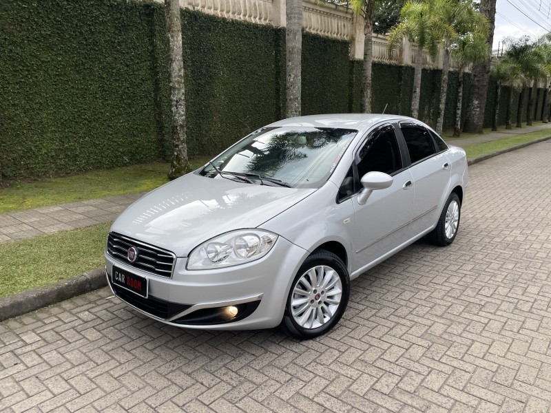 linea 1.8 essence 16v flex 4p manual 2015 caxias do sul