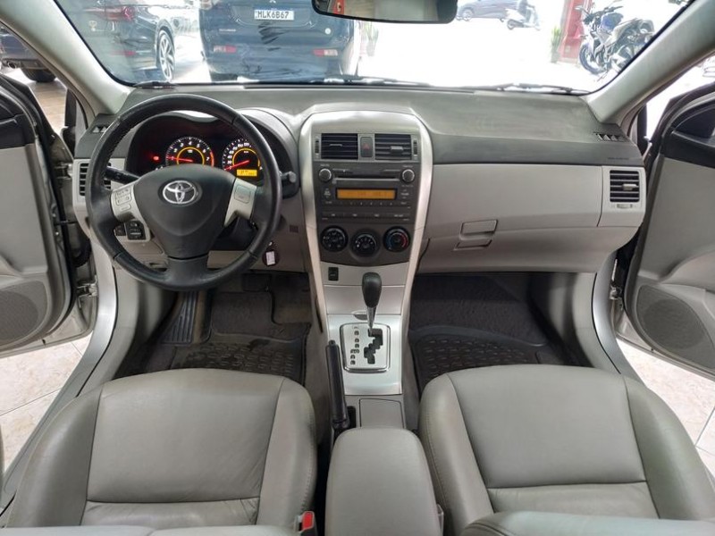 COROLLA 1.8 GLI 16V FLEX 4P AUTOMÁTICO - 2014 - CAXIAS DO SUL