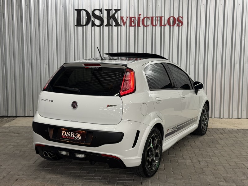 PUNTO 1.4 MPI 16V T-JET GASOLINA 4P MANUAL - 2014 - CAXIAS DO SUL