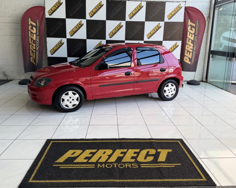 celta 1.4 mpfi 8v gasolina 4p manual 2013 portao