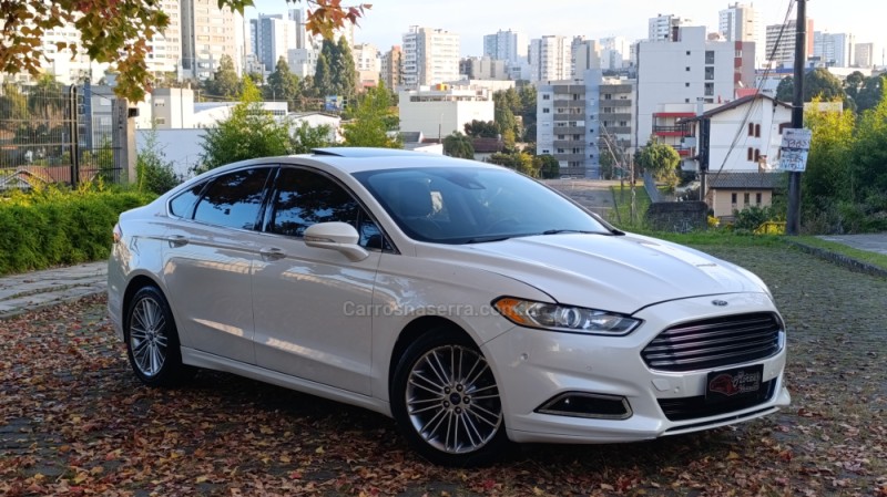 FUSION 2.0 TITANIUM PLUS AWD 16V GASOLINA 4P AUTOMÁTICO - 2014 - CAXIAS DO SUL