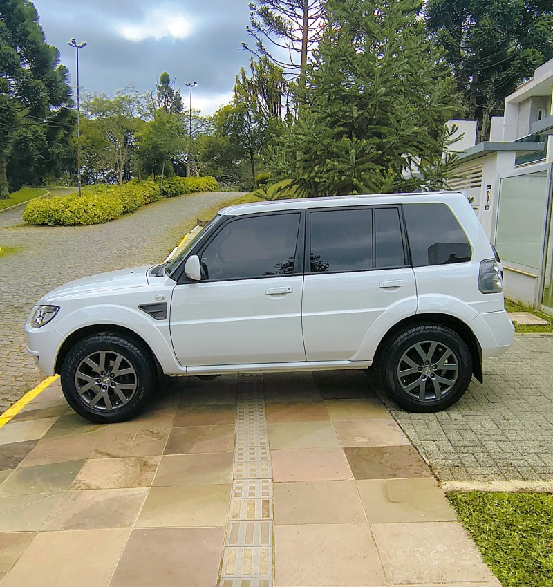 PAJERO TR4 2.0 4X4 16V 133CV FLEX 4P AUTOMÁTICO - 2014 - FARROUPILHA