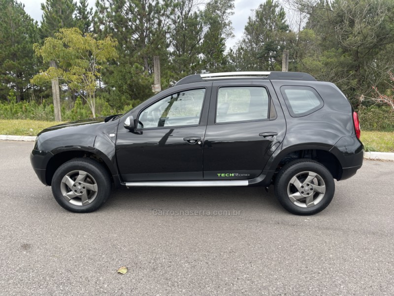 DUSTER RENAULT DUSTER 1.6 TECH ROAD DYNAMIQUE 4X2 16V FLEX 4P MANUAL - 2013 - BENTO GONçALVES