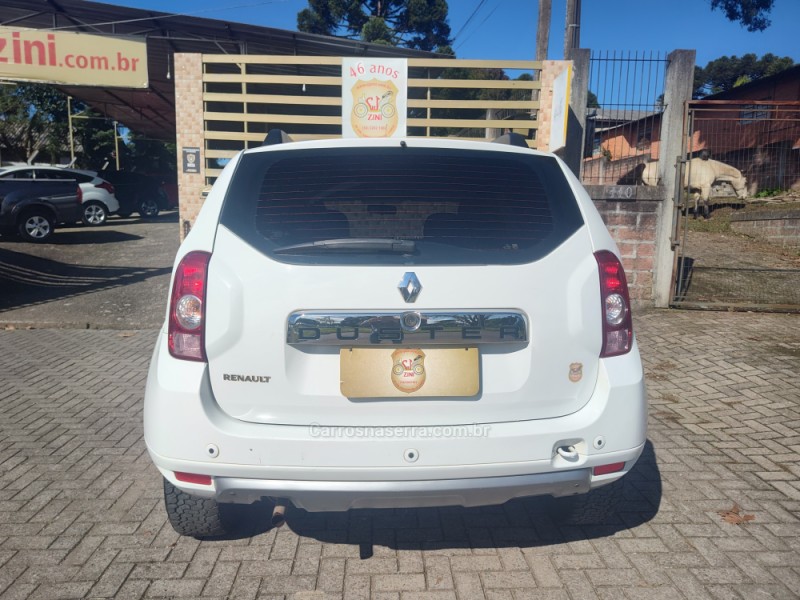 DUSTER 1.6 DYNAMIQUE 4X2 16V FLEX 4P MANUAL - 2014 - CANELA