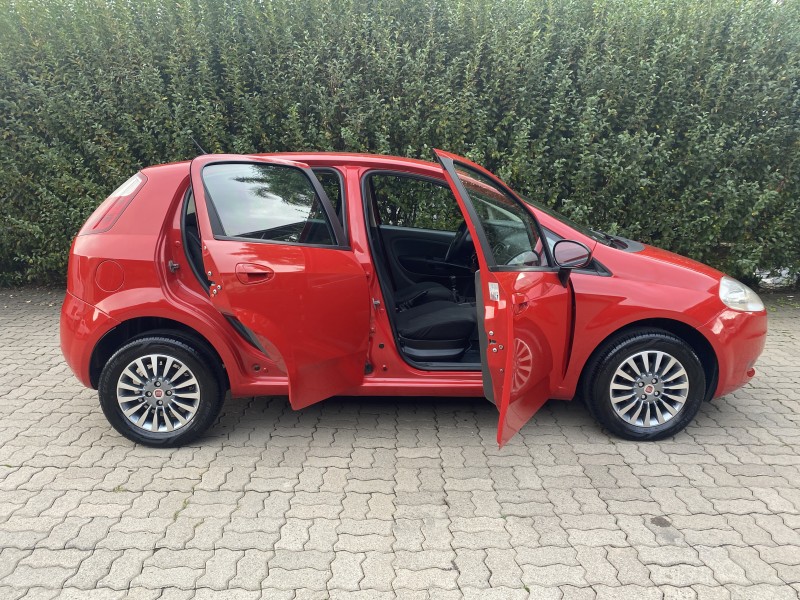 PUNTO 1.4 8V FLEX 4P MANUAL - 2010 - CAXIAS DO SUL
